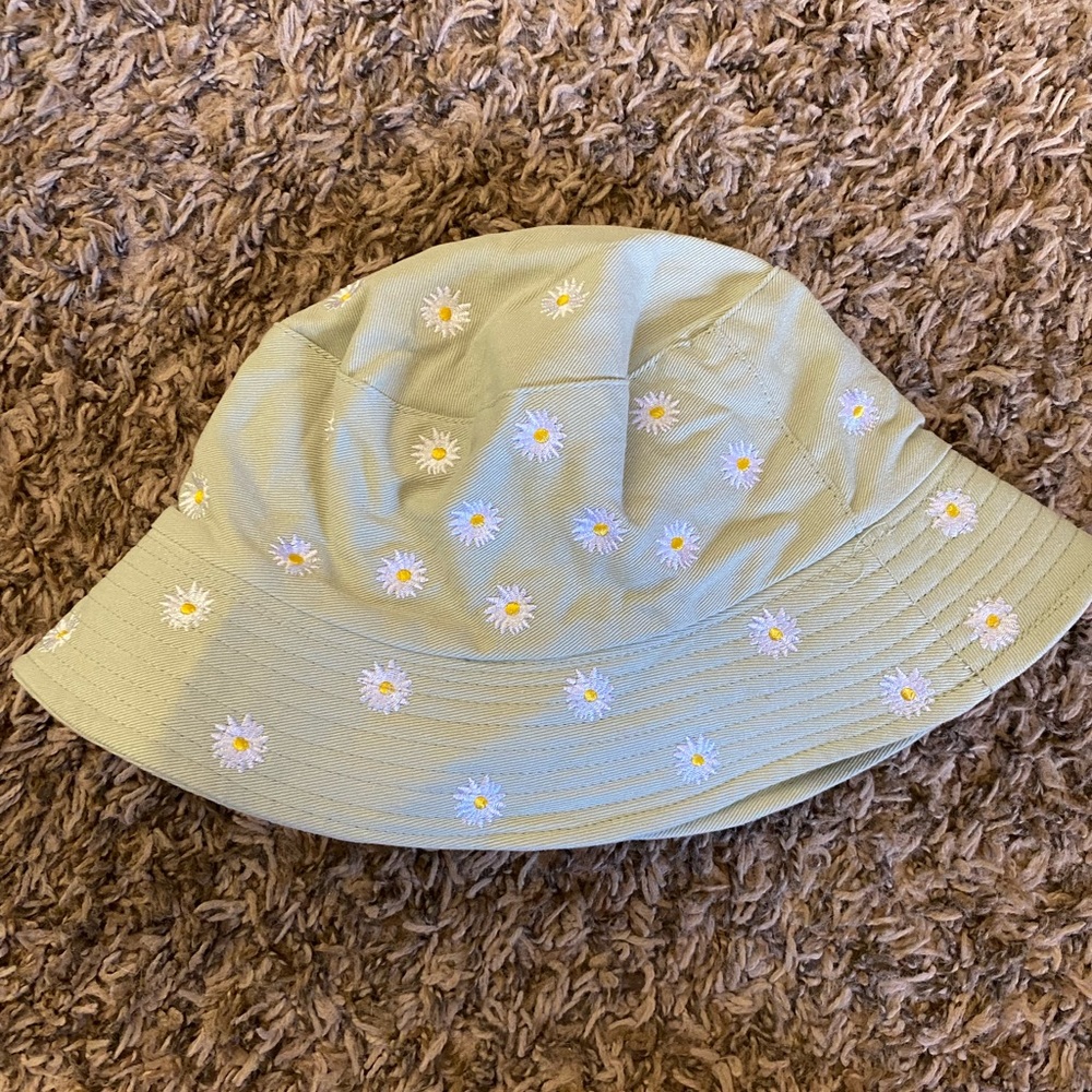 Floral Embroidered Bucket Hat